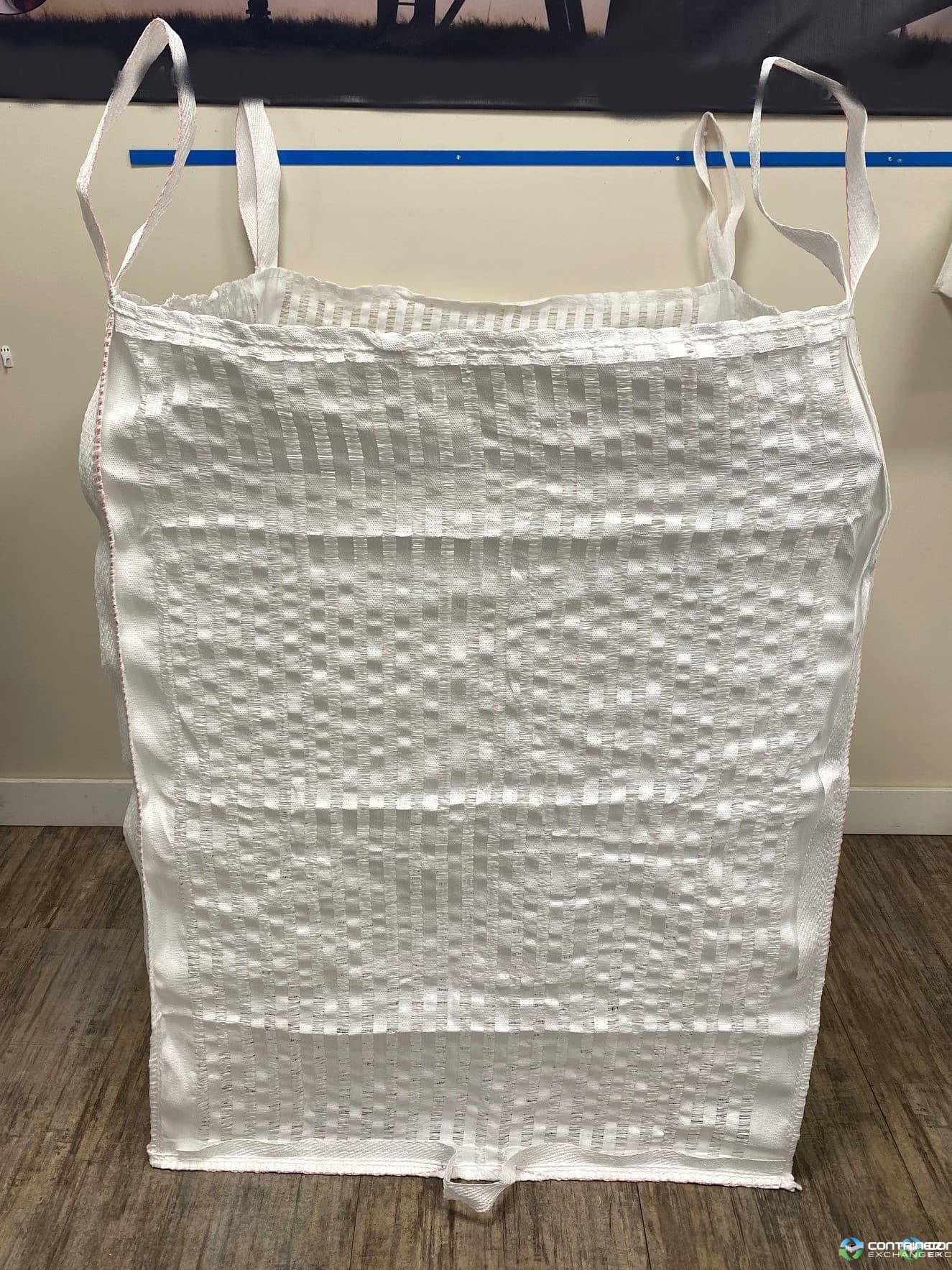 Bulk Bags - FIBC For Sale: New 38x38x50 Vented Bulk Bag Open Top Flat Bottom SWL: 2204 Lbs Alberta In Alberta - image 3 Bulk Bags - FIBC For Sale: New 38x38x50 Vented Bulk Bag Open Top Flat Bottom SWL: 2204 Lbs Alberta In Alberta - image 3