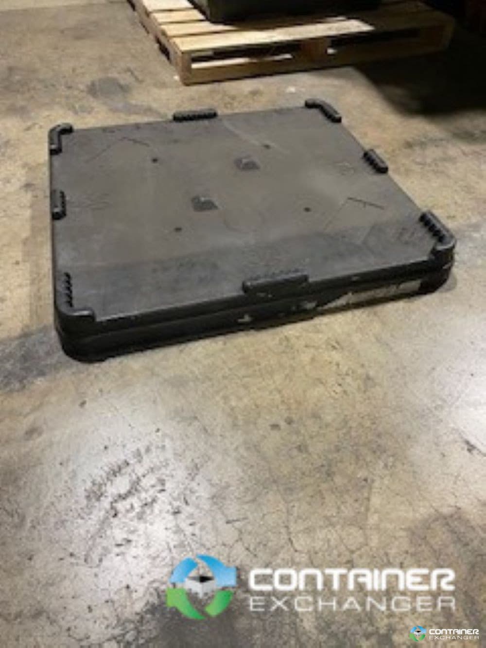 Pallet Containers For Sale: Used Orbis 32x30 Bulk Container  Lids In Indiana - image  2 Pallet Containers For Sale: Used Orbis 32x30 Bulk Container  Lids In Indiana - image  2