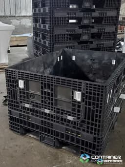 Pallet Containers For Sale: Used 64.5x48x34 2-Hatch Collapsible Bulk Containers Indiana In Indiana - image  2 Pallet Containers For Sale: Used 64.5x48x34 2-Hatch Collapsible Bulk Containers Indiana In Indiana - image  2