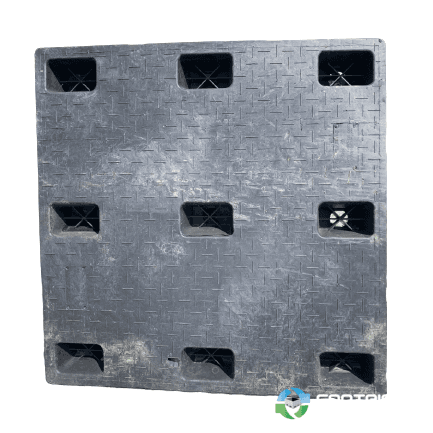 Plastic Pallets For Sale: Used 45x45 Nestable Heavy Duty Plastic Pallets Ohio In Ohio - image  1 Plastic Pallets For Sale: Used 45x45 Nestable Heavy Duty Plastic Pallets Ohio In Ohio - image  1