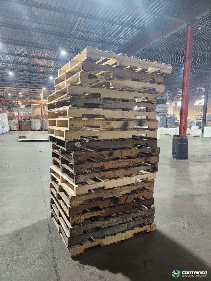 Refurbished 40x48 4 Way Stringer Wooden Pallets Ontario