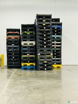 Pallet Containers For Sale: Used 45x48x34 Collapsible Bulk Containers with Drop Doors Black Colors Ontario In Ontario - image 3 Pallet Containers For Sale: Used 45x48x34 Collapsible Bulk Containers with Drop Doors Black Colors Ontario In Ontario - image 3