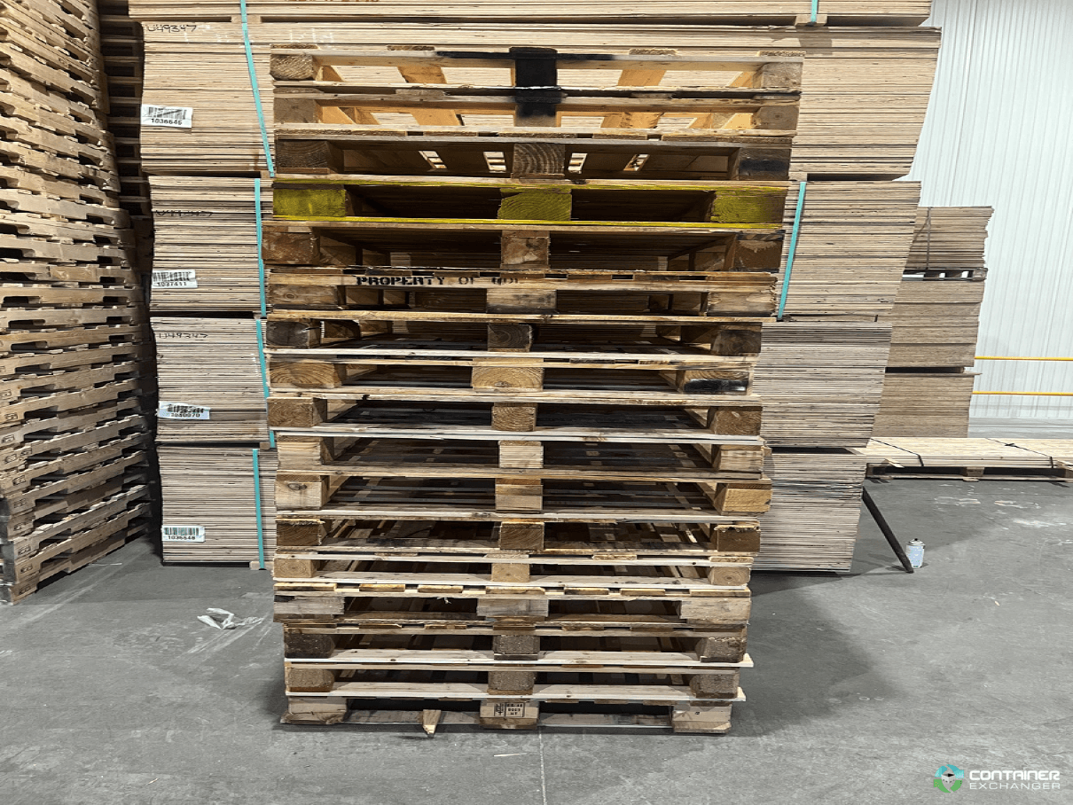Wood Pallets For Sale: Refurbished 48x40x6 Block Pallets Ontario In Ontario - image 1 Wood Pallets For Sale: Refurbished 48x40x6 Block Pallets Ontario In Ontario - image 1