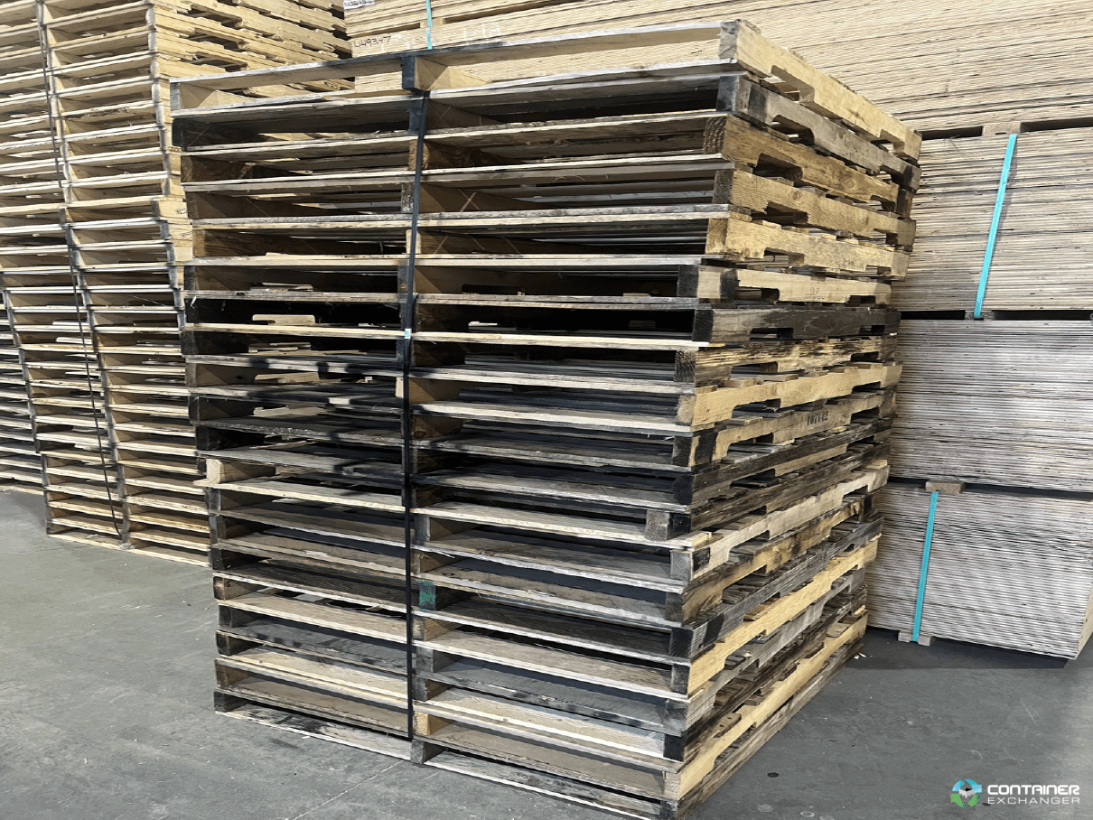 Wood Pallets For Sale: New 48x45x4.5 4 Way Wood Pallets Ontario In Ontario - image  3 Wood Pallets For Sale: New 48x45x4.5 4 Way Wood Pallets Ontario In Ontario - image  3