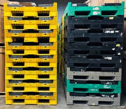 Pallet Containers For Sale: Used 45x48x25 Collapsible Bulk Containers with Drop Doors Mix Colors Ontario In Ontario - image 4 Pallet Containers For Sale: Used 45x48x25 Collapsible Bulk Containers with Drop Doors Mix Colors Ontario In Ontario - image 4