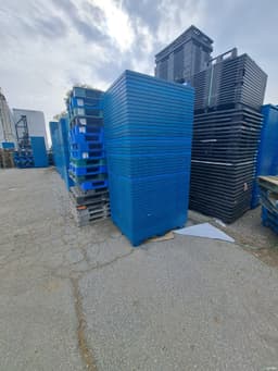 Plastic Pallets For Sale: Used 48x40x5 Nestable Plastic Pallets Ontario In Ontario - image 3 Plastic Pallets For Sale: Used 48x40x5 Nestable Plastic Pallets Ontario In Ontario - image 3