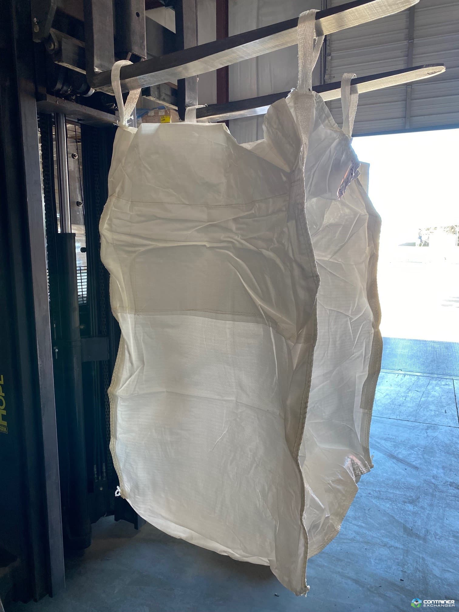 Bulk Bags - FIBC For Sale: New 40x40x62 Spout Top / Spout Discharge 3,000lbs SWL Texas In Texas - image  3 Bulk Bags - FIBC For Sale: New 40x40x62 Spout Top / Spout Discharge 3,000lbs SWL Texas In Texas - image  3