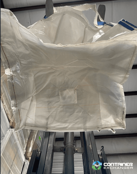 Bulk Bags - FIBC For Sale: New 43x43x40 Baffled Spout Top Spout Discharge 2,300lbs SWL Texas In Texas - image  3 Bulk Bags - FIBC For Sale: New 43x43x40 Baffled Spout Top Spout Discharge 2,300lbs SWL Texas In Texas - image  3
