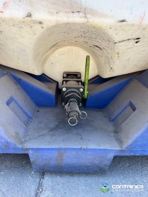 IBC Totes For Sale: Used 275 Gallon AVENGER IBC Tote Non Food Grade Ohio In Ohio - image 2 IBC Totes For Sale: Used 275 Gallon AVENGER IBC Tote Non Food Grade Ohio In Ohio - image 2