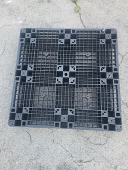 Plastic Pallets For Sale: Used 43.5x43.5x6 Plastic Pallets Light Duty Ohio In Ohio - image 2 Plastic Pallets For Sale: Used 43.5x43.5x6 Plastic Pallets Light Duty Ohio In Ohio - image 2