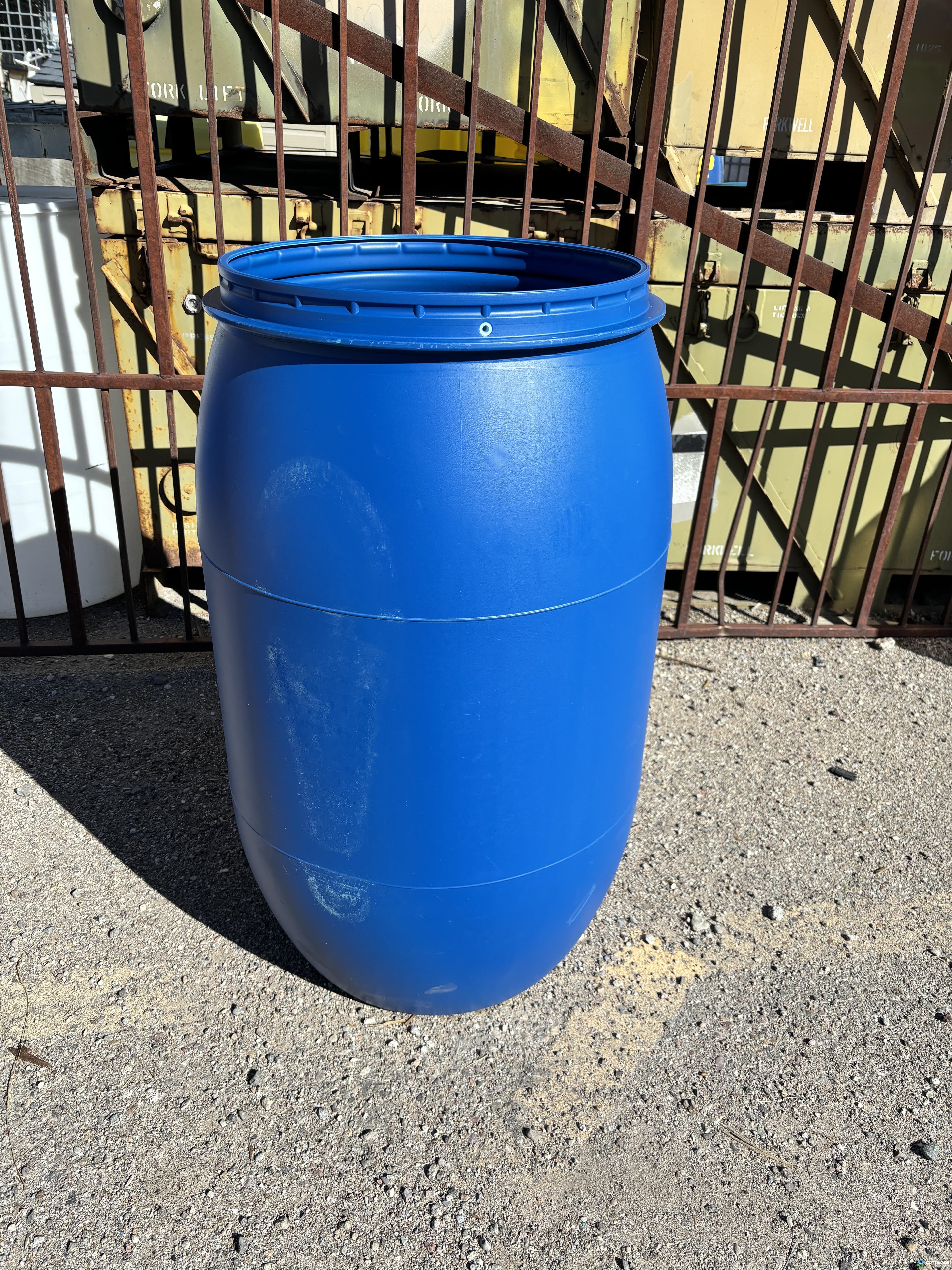 Drums For Sale: Like New! Used 55 Gallon Plastic Drums Previous Food Grade Open Top Arizona In Arizona - image  2 Drums For Sale: Like New! Used 55 Gallon Plastic Drums Previous Food Grade Open Top Arizona In Arizona - image  2