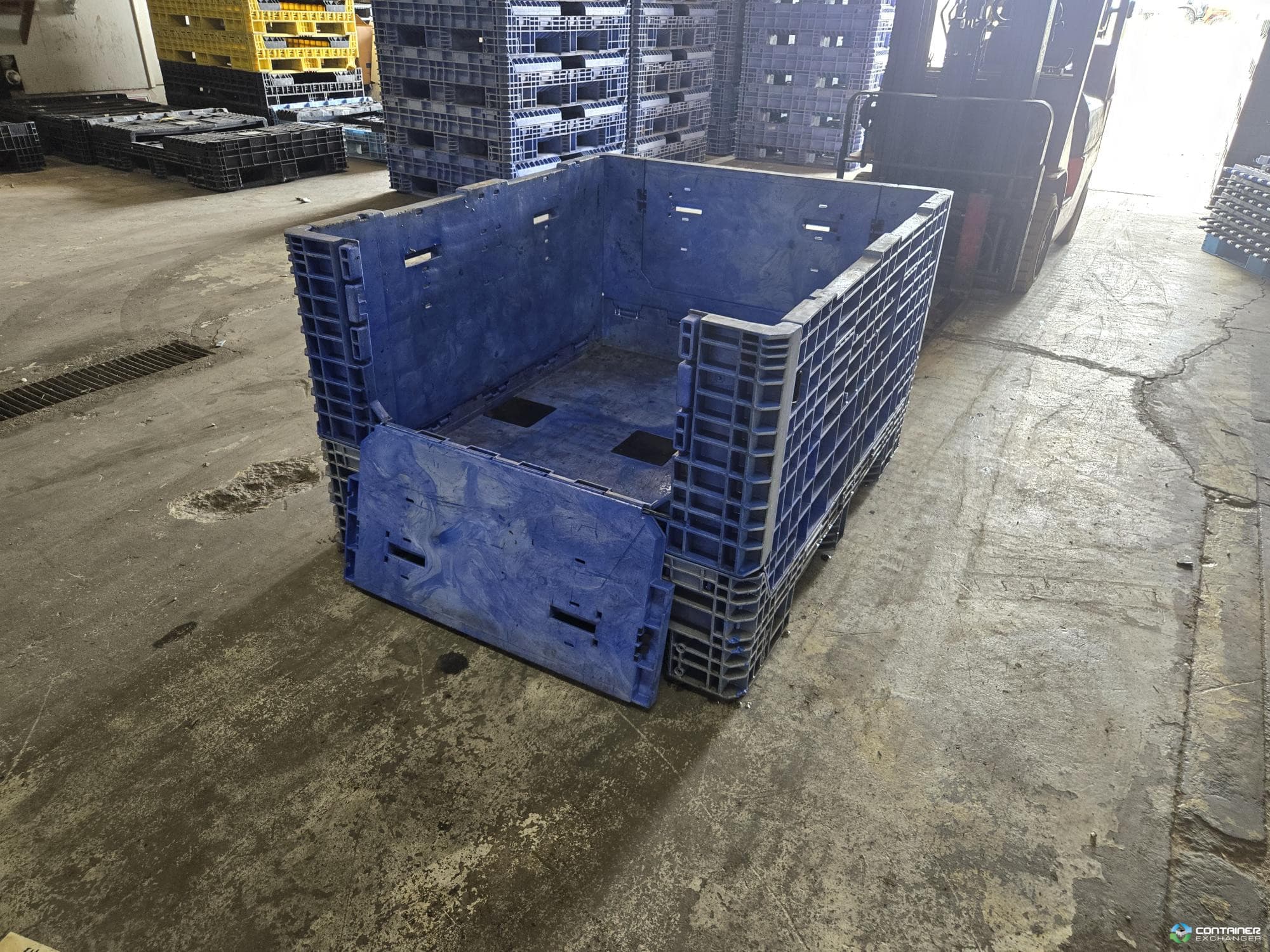 Pallet Containers For Sale: Refurbished 57x48x34 All Blue Buckhorn with Drop Doors Ohio In Ohio - image  2 Pallet Containers For Sale: Refurbished 57x48x34 All Blue Buckhorn with Drop Doors Ohio In Ohio - image  2