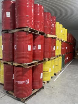 Drums For Sale: Used 55 Gallon Food Grade Closed Head Steel Drums Sealed Tops w 2 bungs Minnesota In Minnesota - image 2 Drums For Sale: Used 55 Gallon Food Grade Closed Head Steel Drums Sealed Tops w 2 bungs Minnesota In Minnesota - image 2