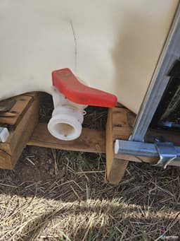 IBC Totes For Sale: Used 275/330 Gallon IBC Totes Non Food Grade Unrinsed Texas In Texas - image 2 IBC Totes For Sale: Used 275/330 Gallon IBC Totes Non Food Grade Unrinsed Texas In Texas - image 2