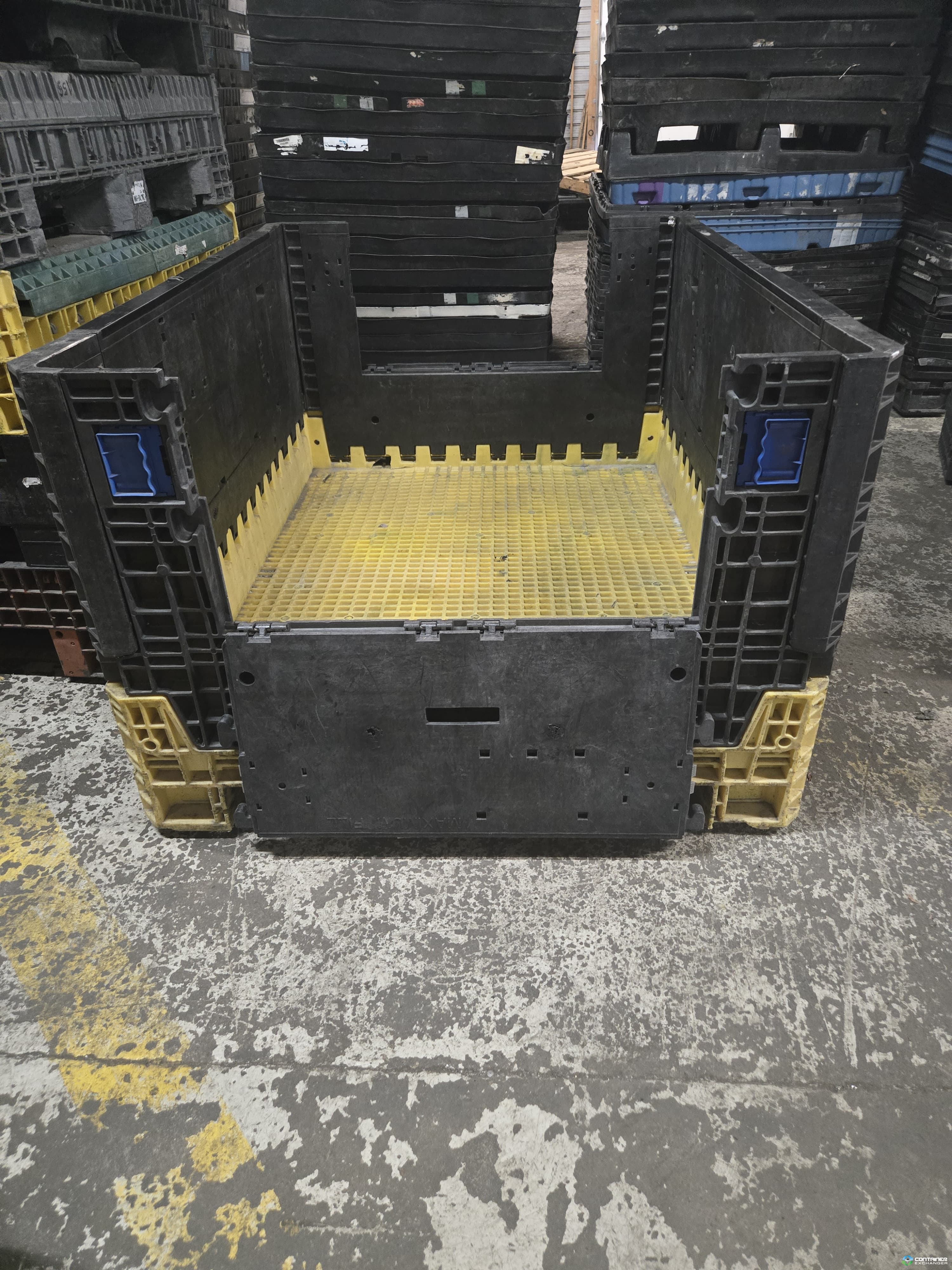Pallet Containers For Sale: Refurbished 62x48x34 Collapsible Bulk Container with 2 Drop Doors Ohio In Ohio - image 2 Pallet Containers For Sale: Refurbished 62x48x34 Collapsible Bulk Container with 2 Drop Doors Ohio In Ohio - image 2