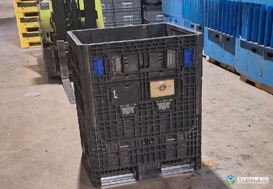 Pallet Containers For Sale: Refurbished 30x32x39 Collapsible Bulk Containers with Drop Doors Indiana In Indiana - image 2 Pallet Containers For Sale: Refurbished 30x32x39 Collapsible Bulk Containers with Drop Doors Indiana In Indiana - image 2
