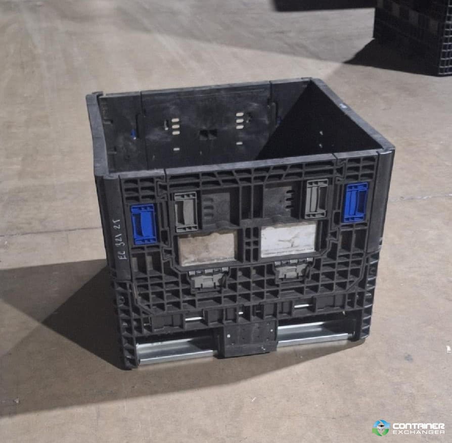 Pallet Containers For Sale: Refurbished 30x32x25 Collapsible Bulk Containers w. Drop Doors Indiana In Indiana - image 2 Pallet Containers For Sale: Refurbished 30x32x25 Collapsible Bulk Containers w. Drop Doors Indiana In Indiana - image 2