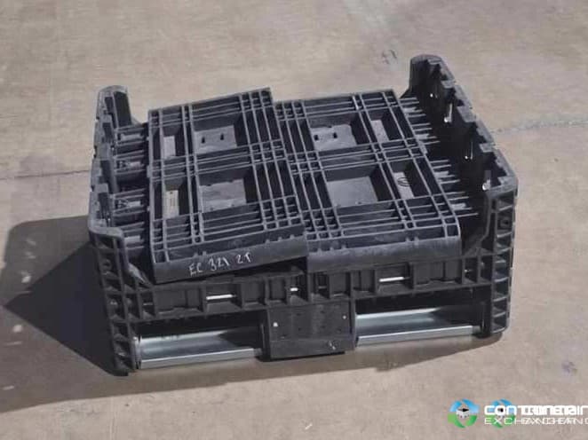 Pallet Containers For Sale: Refurbished 30x32x25 Collapsible Bulk Containers w. Drop Doors Indiana In Indiana - image 3 Pallet Containers For Sale: Refurbished 30x32x25 Collapsible Bulk Containers w. Drop Doors Indiana In Indiana - image 3