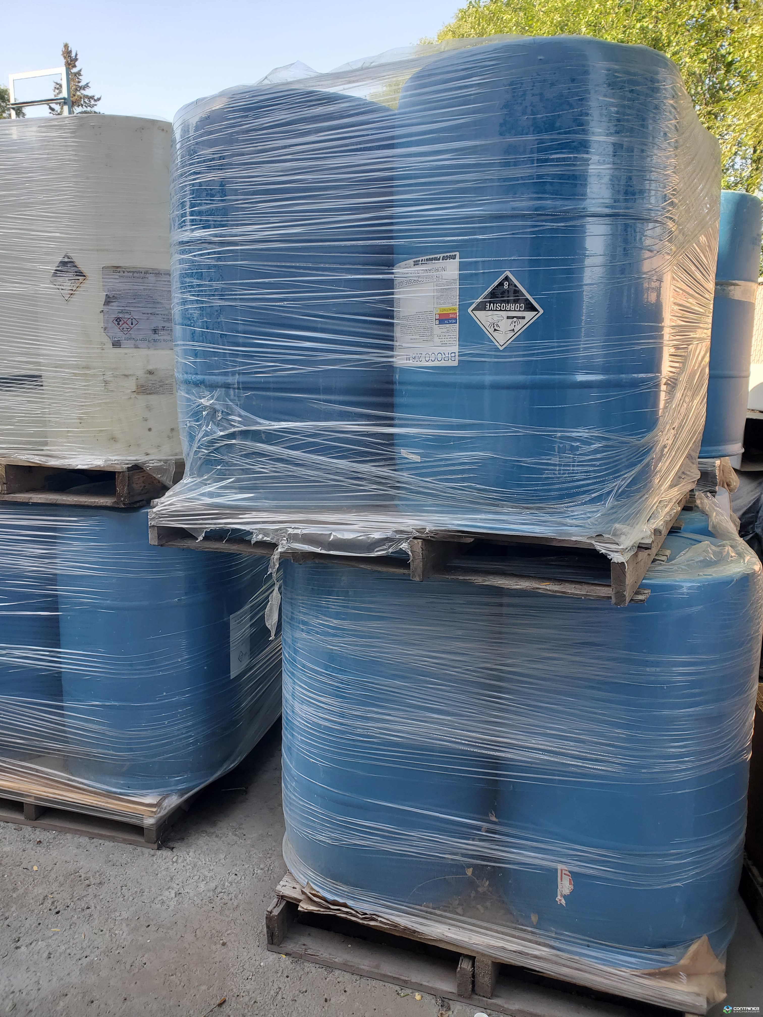Drums For Sale: Used 55 Gallon Plastic Drums Non Food Grade Closed Head Minnesota In Minnesota - image 1 Drums For Sale: Used 55 Gallon Plastic Drums Non Food Grade Closed Head Minnesota In Minnesota - image 1