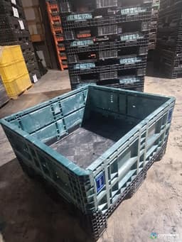 Pallet Containers For Sale: Refurbished 45x48x27 Fixed Wall Bulk Containers Indiana In Indiana - image 3 Pallet Containers For Sale: Refurbished 45x48x27 Fixed Wall Bulk Containers Indiana In Indiana - image 3
