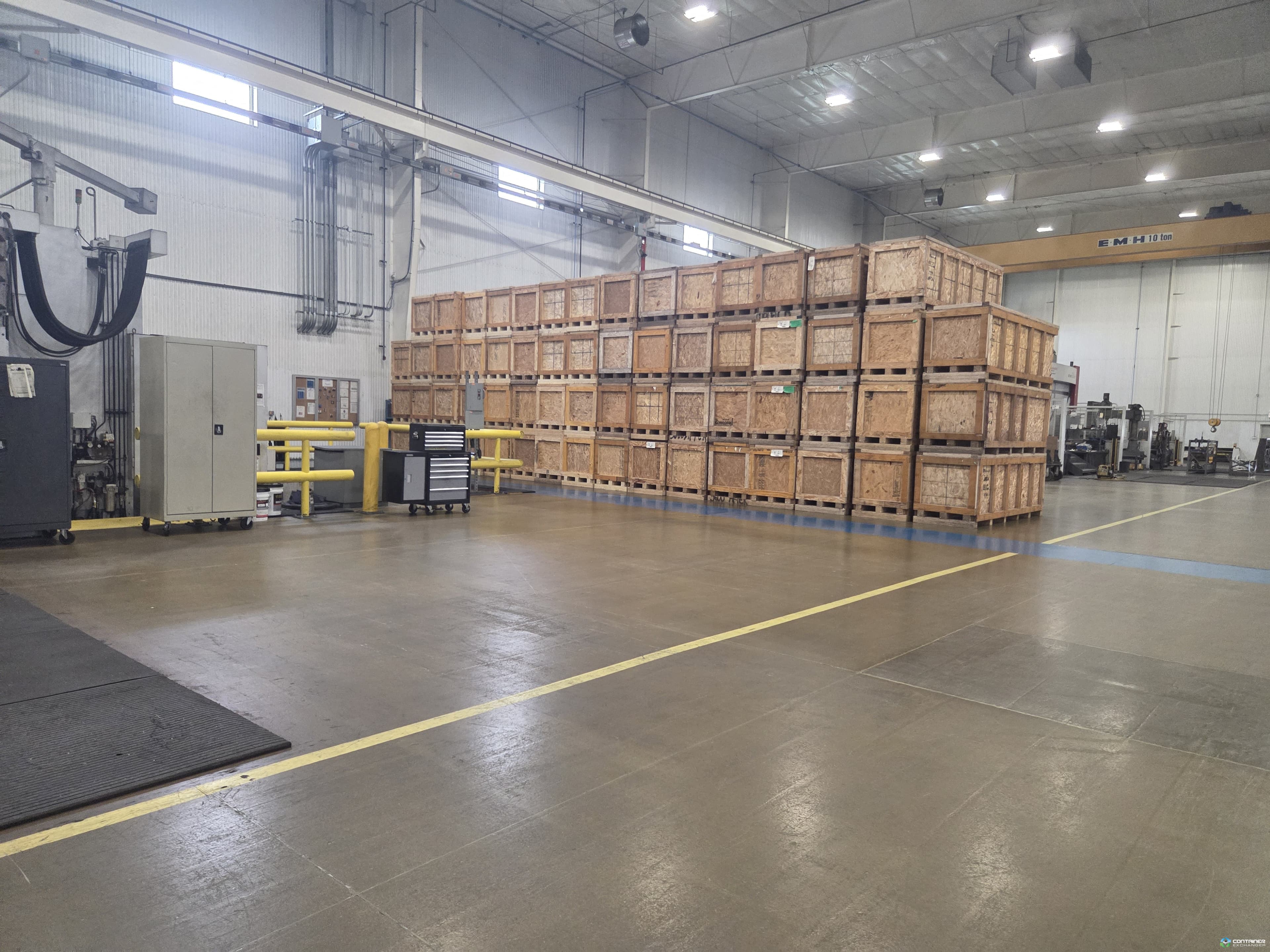 Wood Crates For Sale: New 118x32x39 Large Exportable Wood Crates Iowa In Iowa - image 1 Wood Crates For Sale: New 118x32x39 Large Exportable Wood Crates Iowa In Iowa - image 1