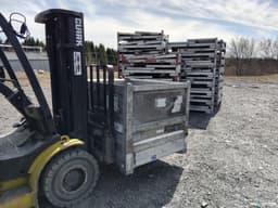 Metal Bins For Sale: Refurbished 60x46x44 Collapsible Aluminium Bins Quebec In Quebec - image 2 Metal Bins For Sale: Refurbished 60x46x44 Collapsible Aluminium Bins Quebec In Quebec - image 2
