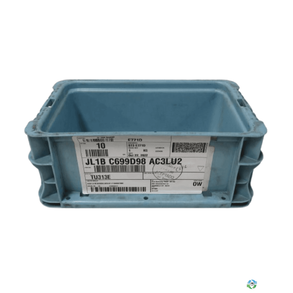 Stacking Totes For Sale: Used 12x7.4x5 Orbis Straight Wall Stacking Tote Texas In Texas - image 1 Stacking Totes For Sale: Used 12x7.4x5 Orbis Straight Wall Stacking Tote Texas In Texas - image 1