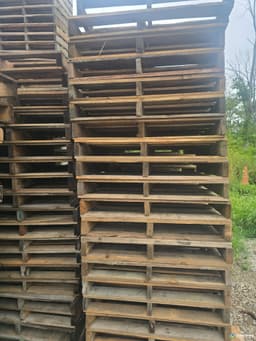 Wood Pallets For Sale: Used 36x36x5 Wood Pallets Illinois In Illinois - image 3 Wood Pallets For Sale: Used 36x36x5 Wood Pallets Illinois In Illinois - image 3