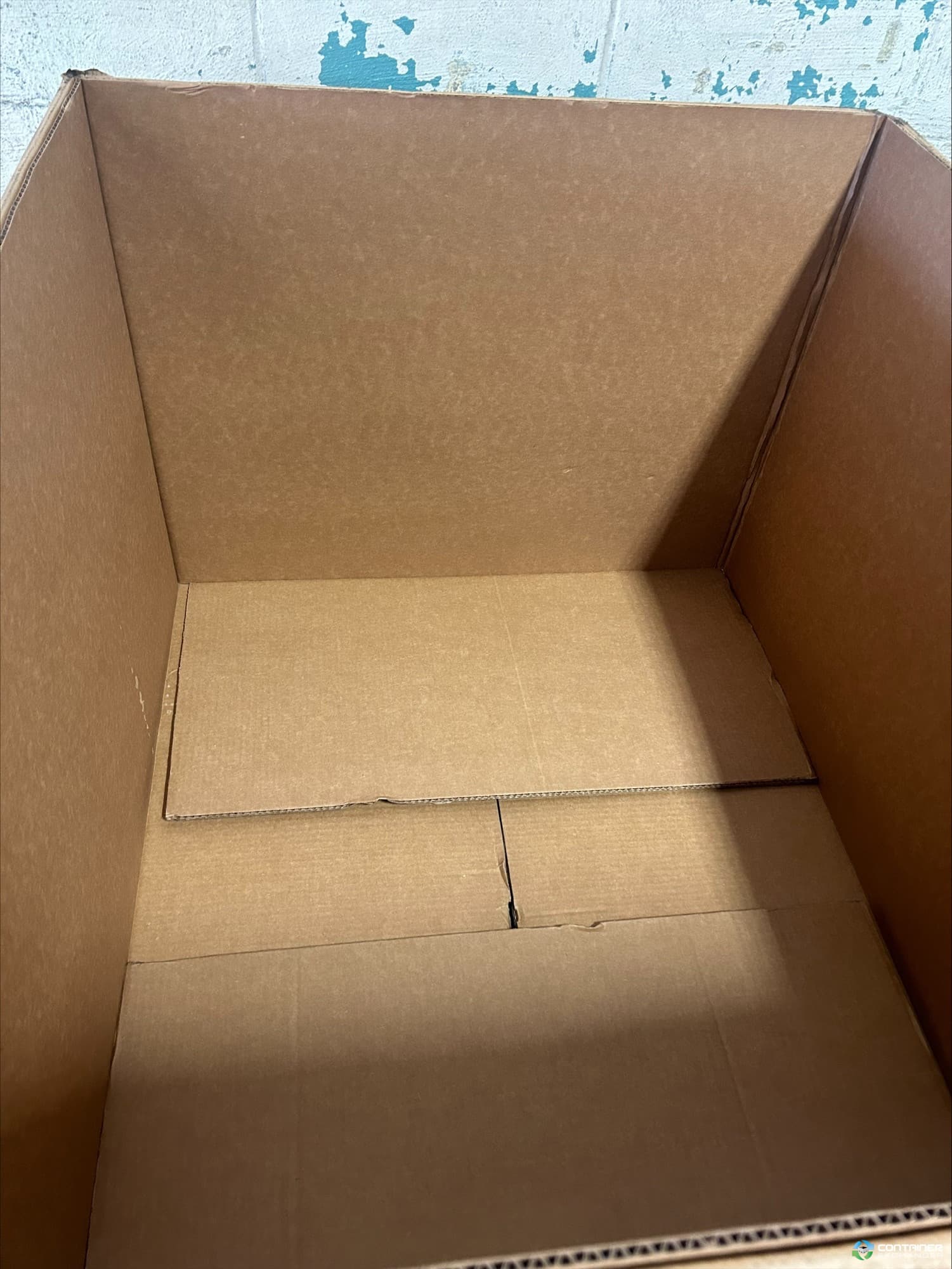 Gaylord Boxes For Sale: Used 45x37x29.5 RSC (Regular Slotted Container) Short Gaylord Box Michigan In Michigan - image 2 Gaylord Boxes For Sale: Used 45x37x29.5 RSC (Regular Slotted Container) Short Gaylord Box Michigan In Michigan - image 2