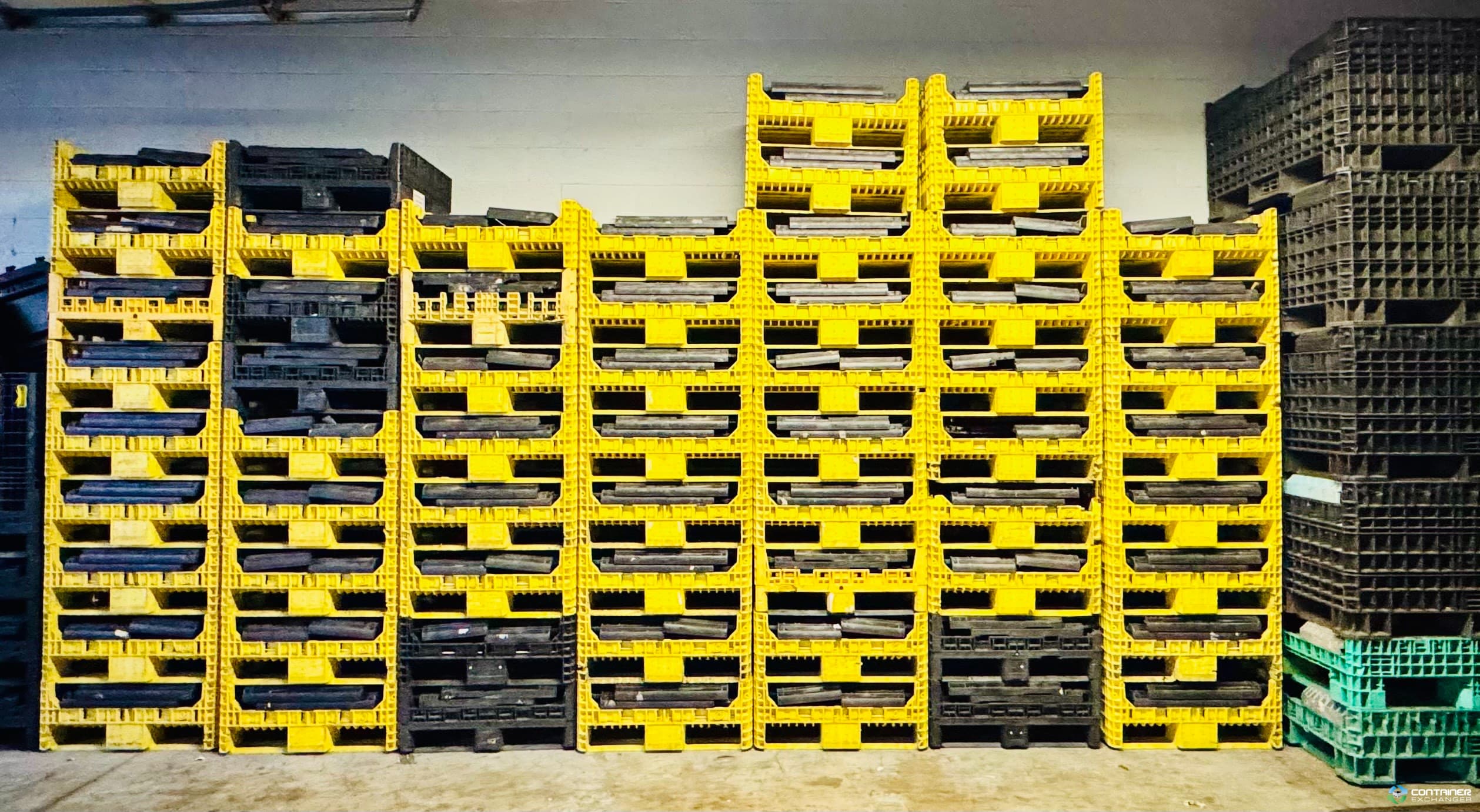 Pallet Containers For Sale: Used 30x32x34 Collapsible Bulk Containers w/ Drop Doors – Ontario In Ontario - image  2 Pallet Containers For Sale: Used 30x32x34 Collapsible Bulk Containers w/ Drop Doors – Ontario In Ontario - image  2