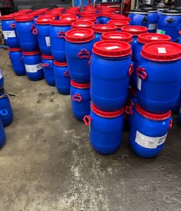 Drums For Sale: Refurbished 8 Gallon Plastic Drum with Detachable Twist Lid - Previous Food Grade New York In New York - image 3 Drums For Sale: Refurbished 8 Gallon Plastic Drum with Detachable Twist Lid - Previous Food Grade New York In New York - image 3