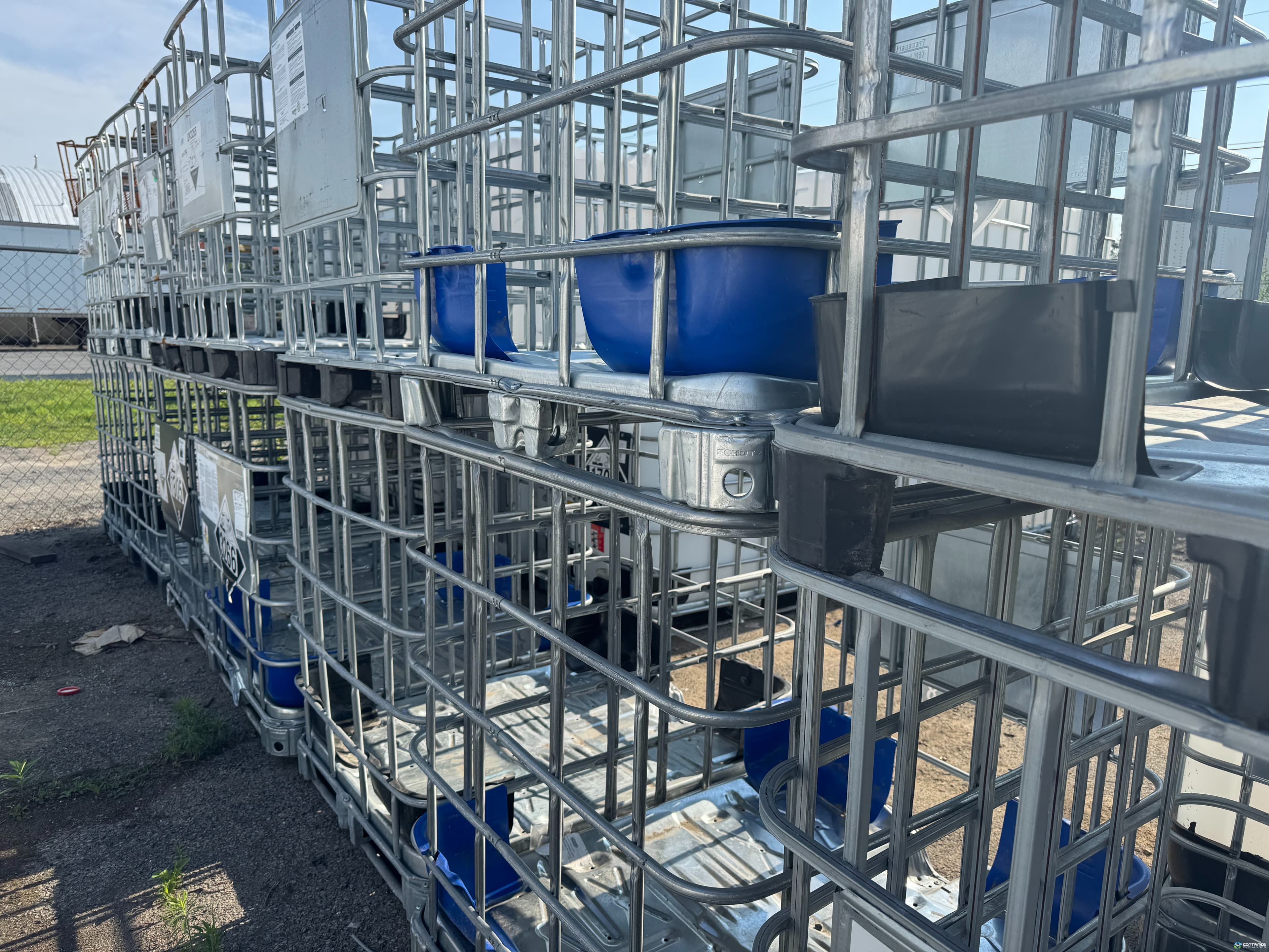 IBC Totes For Sale: 275 Gallon IBC Tote Cage New York In New York - image 3 IBC Totes For Sale: 275 Gallon IBC Tote Cage New York In New York - image 3