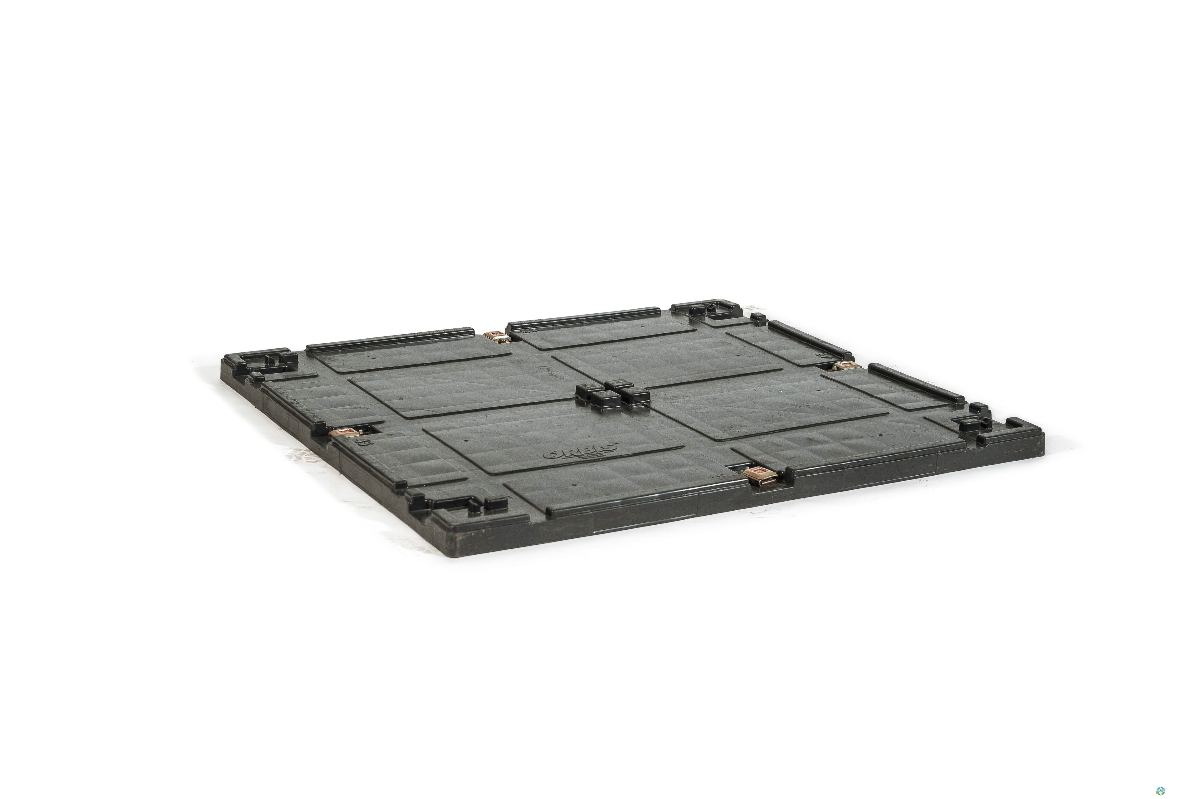 Stacking Totes For Sale: Used 40x48x6 Plastic Pallet, Pallet Lid and Belt Combos for Totes Ontario In Ontario - image  2 Stacking Totes For Sale: Used 40x48x6 Plastic Pallet, Pallet Lid and Belt Combos for Totes Ontario In Ontario - image  2