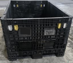 Pallet Containers For Sale: Refurbished 70x48x34 Collapsible Bulk Container with (2) Drop Doors Ohio In Ohio - image  2 Pallet Containers For Sale: Refurbished 70x48x34 Collapsible Bulk Container with (2) Drop Doors Ohio In Ohio - image  2