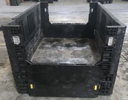 Pallet Containers For Sale: Refurbished 70x48x34 Collapsible Bulk Container with (2) Drop Doors Ohio In Ohio - image  3 Pallet Containers For Sale: Refurbished 70x48x34 Collapsible Bulk Container with (2) Drop Doors Ohio In Ohio - image  3