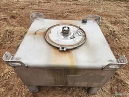 IBC Totes For Sale: Used 120 Gallon Stainless Steel IBC Totes Texas In Texas - image  3 IBC Totes For Sale: Used 120 Gallon Stainless Steel IBC Totes Texas In Texas - image  3