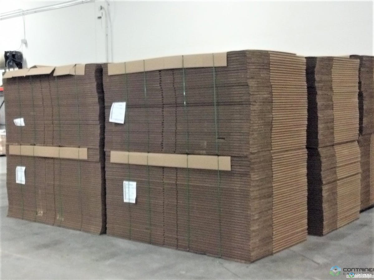 Gaylord Boxes For Sale: New 48x40x36 3 Wall Full Bottom Gaylord Boxes with lids Minnesota In Minnesota - image 2