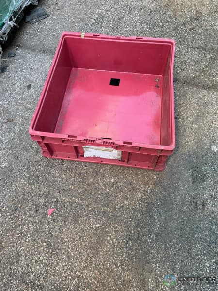 Stacking Totes For Sale: Used RED 24x22x9 stacking Totes OH In Ohio - image 1 Stacking Totes For Sale: Used RED 24x22x9 stacking Totes OH In Ohio - image 1