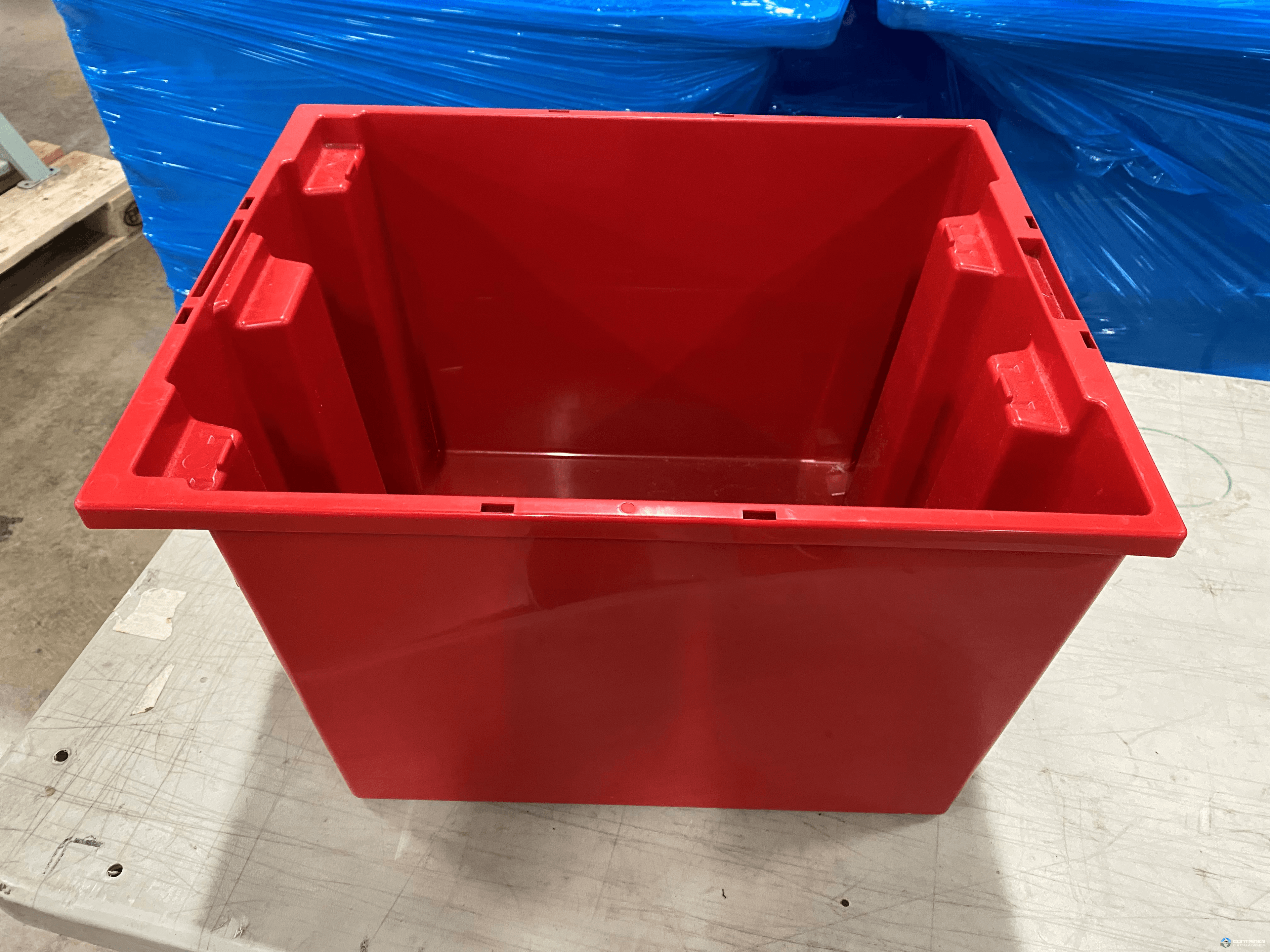 Stacking Totes For Sale: Used 19.5" x 15.5" x 13" Quantum Stack and Nest Totes- Red In - image 1 Stacking Totes For Sale: Used 19.5" x 15.5" x 13" Quantum Stack and Nest Totes- Red In - image 1